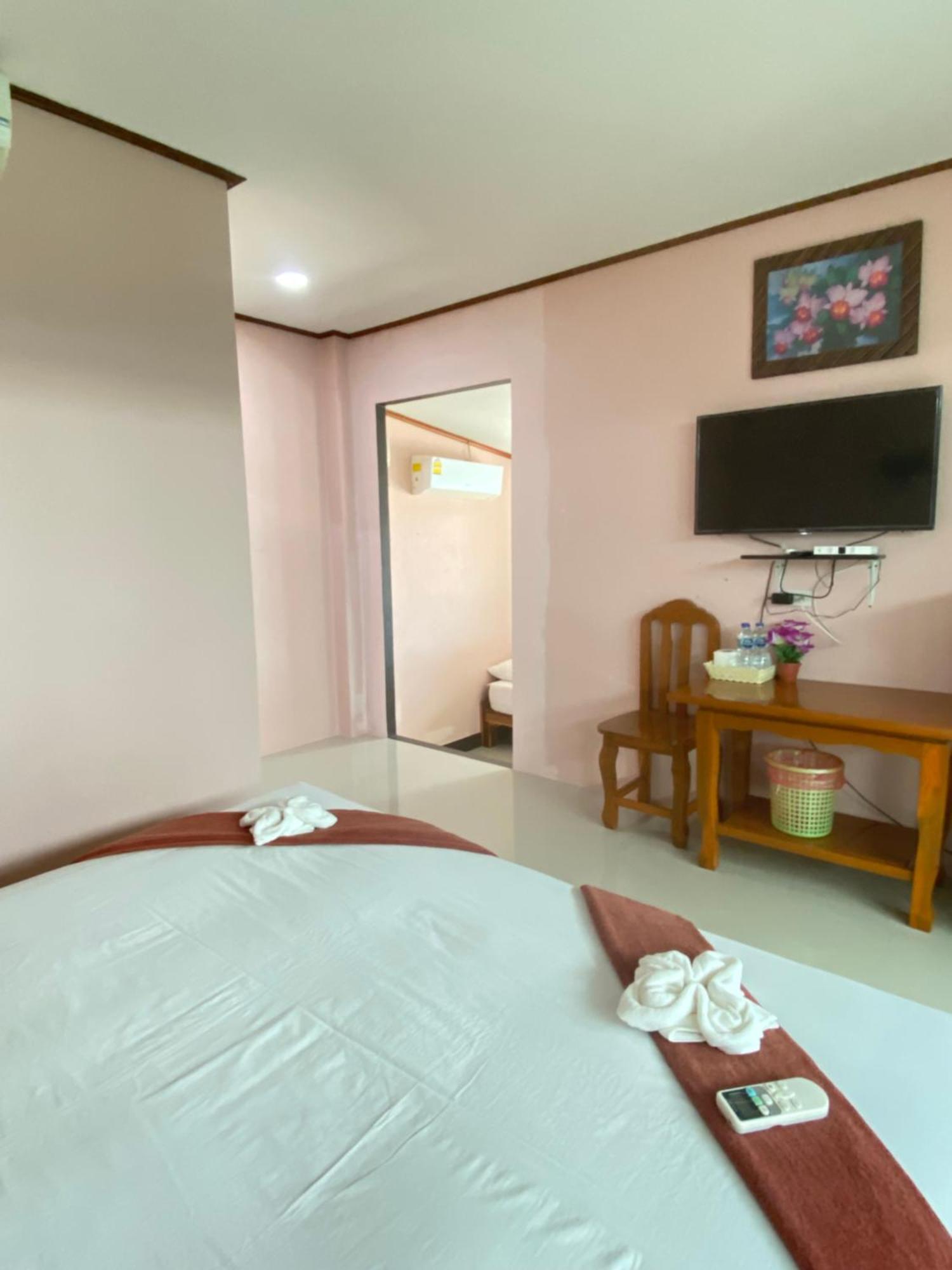 Lanta Wild Beach Resort Ko Lanta Exterior foto