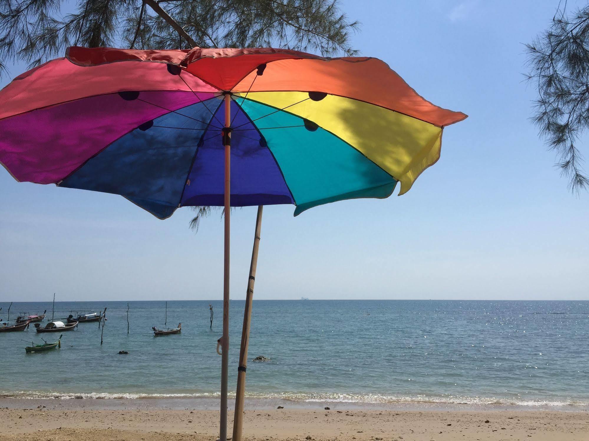 Lanta Wild Beach Resort Ko Lanta Exterior foto